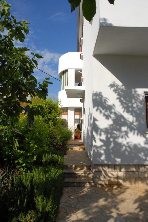 Apartment Manda زادار الغرفة الصورة